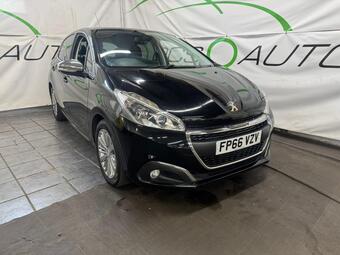 2016 208 1.2 PURETECH ALLURE EURO 6 5DR 21 PHOTOS PEUGEOT 208 1.2 PURETECH... photo