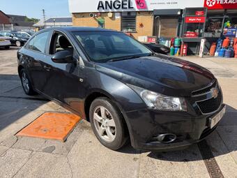 Chevrolet Cruze Saloon 1.6 LS Auto Euro 5 4dr