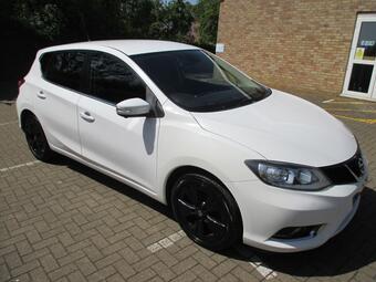 Nissan Pulsar Hatchback 1.2 DIG-T Tekna Euro 5 (s/s) 5dr Euro 5