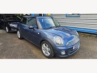 MINI Hatch Hatchback 1.6 Cooper D Euro 5 (s/s) 3dr