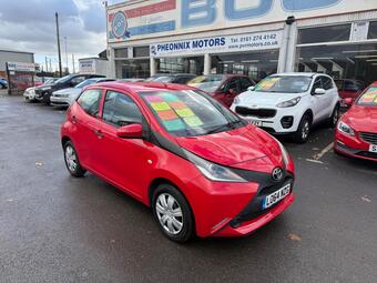2015 Toyota Aygo 1.0 VVT-i x Euro 5 5dr Euro 5 37 Photos photo