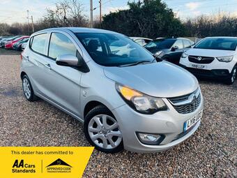 2016 Vauxhall Viva 1.0i SE Euro 6 5dr (a/c) 63 Photos photo