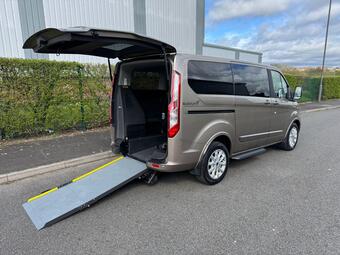 Ford Tourneo Custom Minibus 2.0 320 EcoBlue Titanium L1 Euro 6 (s/s) 5dr