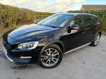 Volvo V60 Cross Country Estate 2.0 D4 Lux Nav Auto Euro 6 (s/s) 5dr