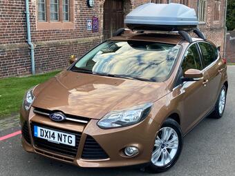 2014 FOCUS 1.6 TITANIUM NAVIGATOR POWERSHIFT EURO 5 5DR 27 PHOTOS FORD FOCUS 1.6... photo