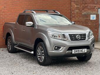 Nissan Navara Pickup 2.3 dCi Tekna Auto 4WD Euro 6 4dr