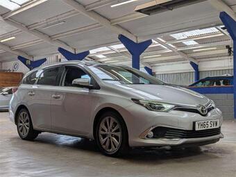 Toyota Auris Estate 1.6 D-4D Excel Touring Sports Euro 6 (s/s) 5dr