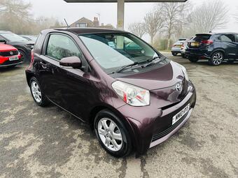 2010 TOYOTA IQ 1.0 VVT I EURO 4 3DR 15 PHOTOS TOYOTA IQ 1.0 VVT... photo