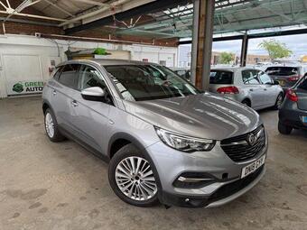 Vauxhall Grandland X SUV 1.2 Turbo Sport Nav Auto Euro 6 (s/s) 5dr