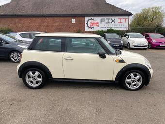 MINI Hatch Hatchback 1.6 One Euro 5 3dr