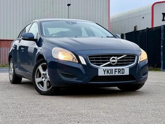 2011 Volvo S60 2.4 D5 SE Geartronic Euro 5 4dr 11 Photos photo