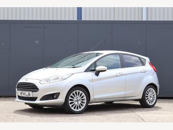 Ford Fiesta Hatchback 1.5 TDCi Titanium Euro 5 5dr