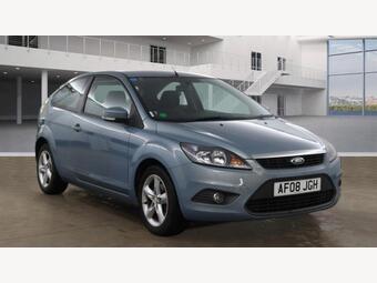 2008 POPULAR HATCHBACK IS EQUIPPED WITH A RELIABLE 1.6 LITRE PETROL ENGINE, MAKING IT... photo