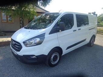 Ford Transit Custom Combi Van 2.0 300 EcoBlue Leader Crew Van L2 H1 Euro 6 (s/s) 5dr