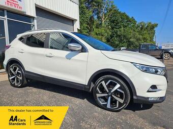 Nissan Qashqai SUV 1.6 dCi Tekna+ 4WD Euro 6 (s/s) 5dr