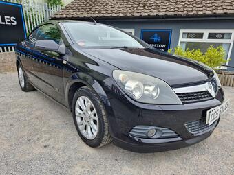 Vauxhall Astra Convertible 1.6i Sport Twin Top 2dr