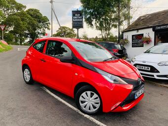 Toyota AYGO Hatchback 1.0 VVT-i x Euro 5 3dr Euro 5