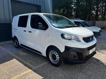 Peugeot Expert Panel Van 1.5 BlueHDi 1000 Professional Compact Panel Van SWB Euro 6 (s/s) 6dr