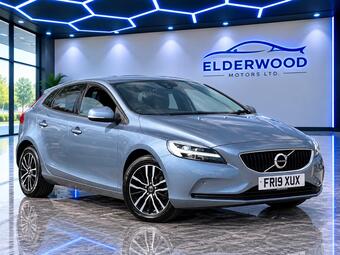 Volvo V40 Hatchback 2.0 D2 Momentum Edition Euro 6 (s/s) 5dr