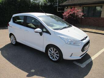 Ford B-Max MPV 1.0T EcoBoost Titanium Navigator Euro 6 5dr