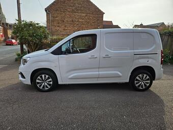 Vauxhall Combo Panel Van 1.5 Turbo D 2300 Pro L1 H1 Euro 6 (s/s) 5dr