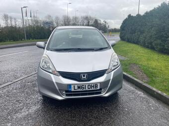 Honda Jazz Hatchback 1.4 i-VTEC ES CVT Euro 5 5dr