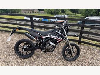 Rieju MRT 125 SM Super Moto 125 LC Euro 5