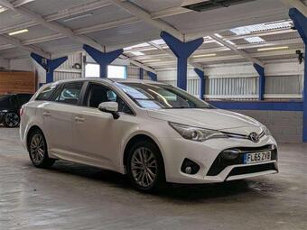 Toyota Avensis Estate 2.0 D-4D Business Edition Touring Sports Euro 6 (s/s) 5dr