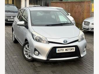2013 YARIS 1.5 VVT H T4 HATCHBACK 5DR PETROL HYBRID CVT EURO 5 101... photo