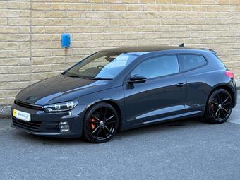Volkswagen Scirocco Hatchback 2.0 TDI BlueMotion Tech R-Line DSG Euro 6 (s/s) 3dr