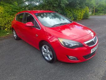 Vauxhall Astra Hatchback 1.6 16v SRi Euro 5 5dr