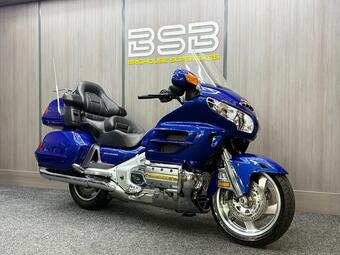 2002 honda gl1800 gold wing deluxe 1832cc 27 photos  gl1800 gold wing deluxe 1832cc deposit taken, similar taken! £5,990 2002 (52)... photo