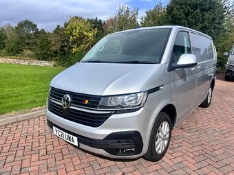 Volkswagen Transporter Panel Van 2.0 TDI T28 Highline FWD SWB Euro 6 (s/s) 5dr