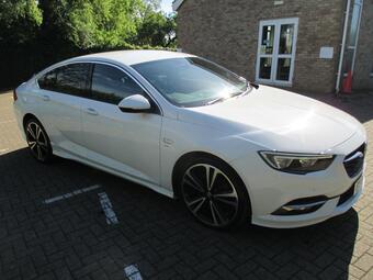 Vauxhall Insignia Hatchback 2.0 Turbo D BlueInjection SRi VX Line Nav Grand Sport Euro 6 (s/s) 5dr