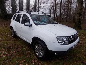 2017 DUSTER 1.5 DCI LAUREATE EURO 6 S S 5DR 32 PHOTOS DACIA DUSTER... photo