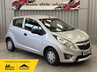 2012 SPARK 1.0I HATCHBACK 5DR PETROL MANUAL EURO 5 68 PS 12 PHOTOS CHEVROLET... photo