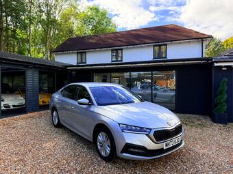 Skoda Octavia Hatchback 1.5 TSI ACT SE Technology Euro 6 (s/s) 5dr