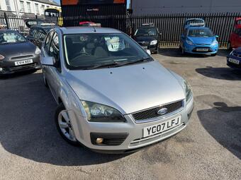 2007 FOCUS 1.6 ZETEC CLIMATE 5DR 29 PHOTOS 1 VIDEO FORD FOCUS 1.6 ZETEC... photo