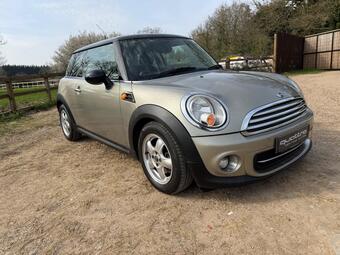 2010 COOPER EURO 5 3DR 61 PHOTOS MINI HATCH 1.6 COOPER EURO 5 3DR... photo