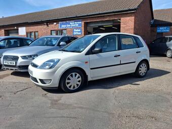 2002 FIESTA 1.6 GHIA 5DR 9 PHOTOS FORD FIESTA 1.6 GHIA 5DR SIPEF LOW... photo