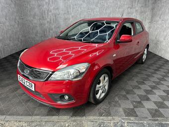 Kia ProCeed Hatchback 1.6 2 Auto Euro 5 3dr