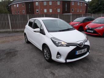 Toyota Yaris Hatchback 1.33 Dual VVT-i Icon Euro 6 5dr