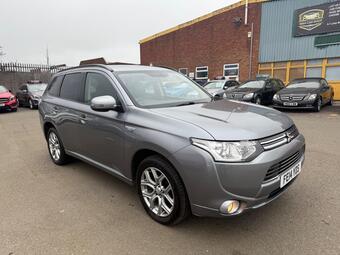 2014 OUTLANDER 2.0H 12KWH GX3H SUV 5DR PETROL PLUG IN HYBRID CVT 4WD EURO... photo