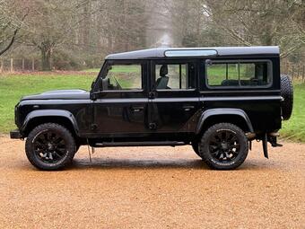Land Rover Defender 110 SUV 2.2 TDCi XS Station Wagon 4WD MWB Euro 5 5dr