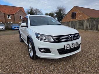 2015 TIGUAN 2.0 TDI BLUEMOTION TECH R LINE SUV 5DR DIESEL DSG 4WD EURO... photo