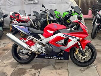 2002 honda cbr900rr fireblade 22 photos 1 video  cbr900rr fireblade nationwide delivery available £3,890 2002 (52) reg unlisted 16,500 miles september... photo