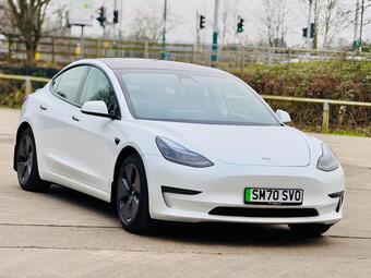 Tesla Model 3 Saloon (Dual Motor) Long Range Auto 4WDE 4dr