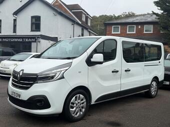 Renault Trafic Minibus 2.0 dCi ENERGY 30 Sport Nav LWB Euro 6 (s/s) 5dr (9 Seat)