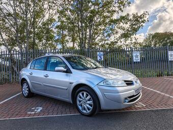 Renault Megane Saloon 1.6 VVT Dynamique 4dr