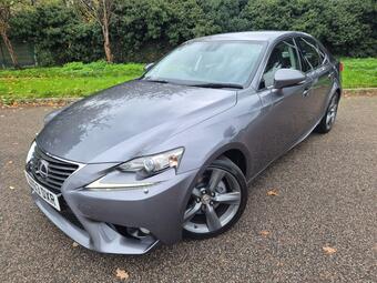 2013 IS 2.5 300H PREMIER SALOON 4DR PETROL HYBRID E CVT EURO 6 S... photo